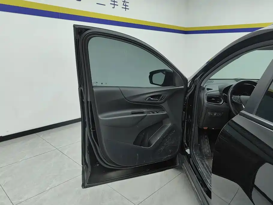 Chevrolet Equinox 2023 2022 535T Galloping Edition