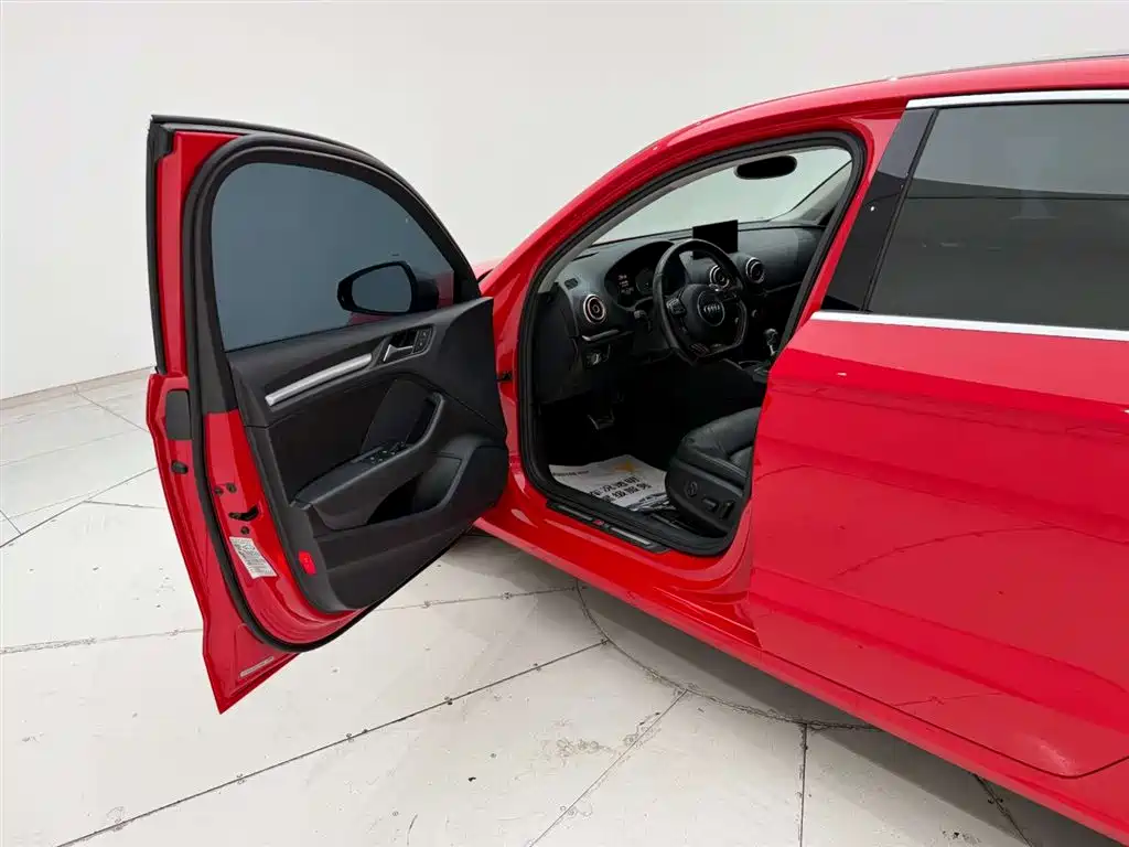 Audi A3 2015 Limousine 40 TFSI Automatic Comfort фото 13