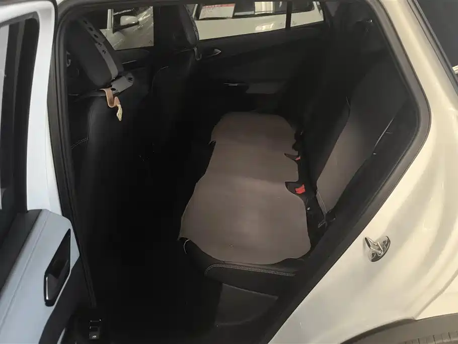 Volkswagen ID.4 X 2023 Pure Long Range Edition фото 11
