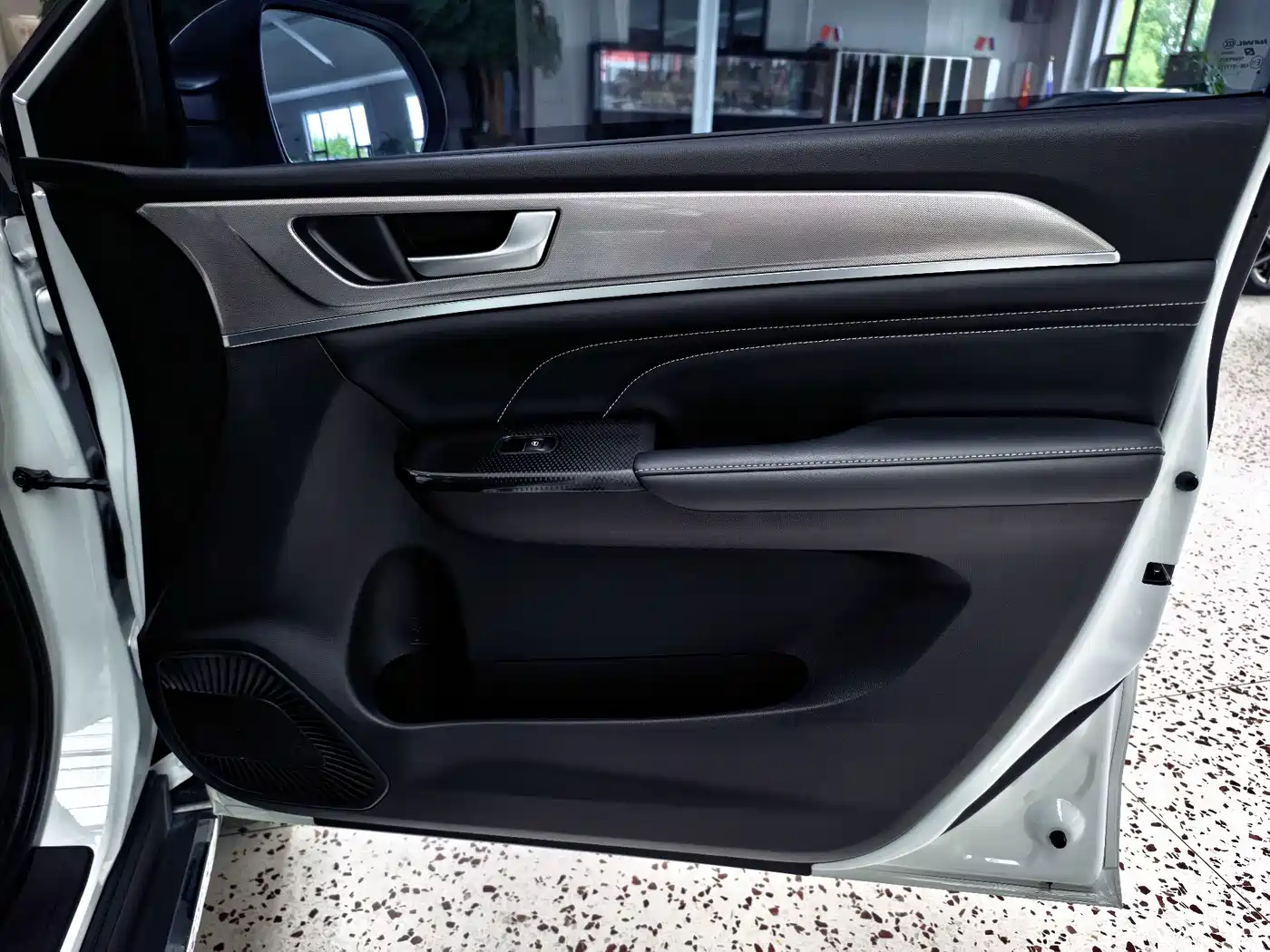 Haval M6 2021 PLUS 1.5T DCT Elite Smart Connect фото 13
