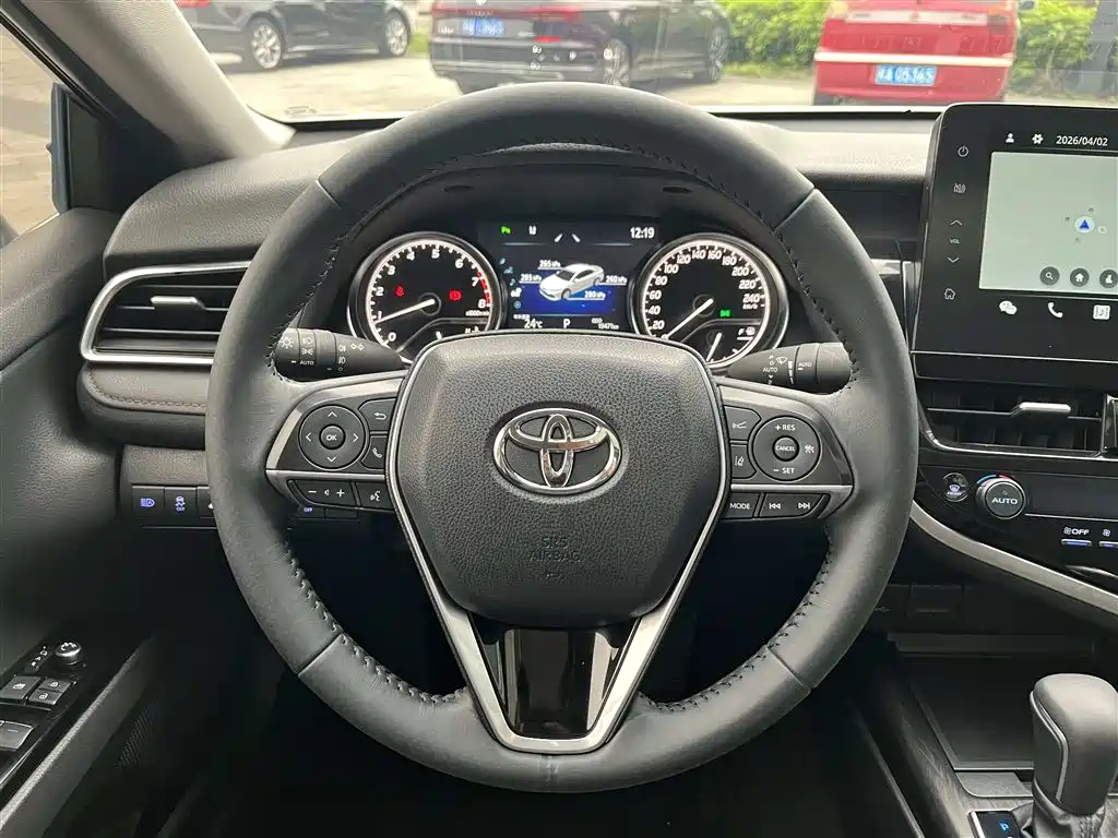 Toyota Camry 2023 2.0G Luxury Edition фото 19