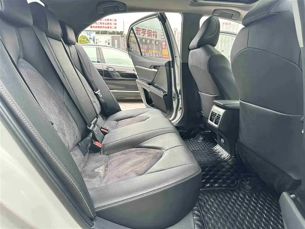 Toyota Camry 2021 2.0S Sporty Edition фото 13
