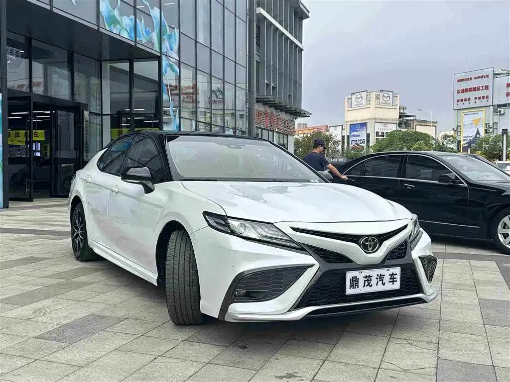 Toyota Camry 2021 2.0S Sporty Edition фото 6
