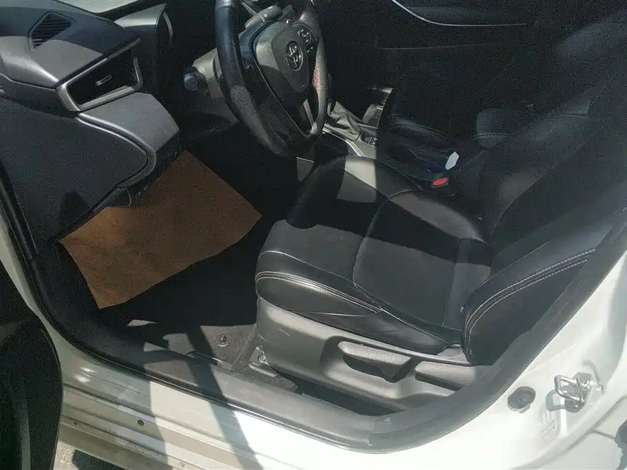 Toyota Levin 2019 Hybrid 1.8H E-CVT Luxury Edition China VI фото 9