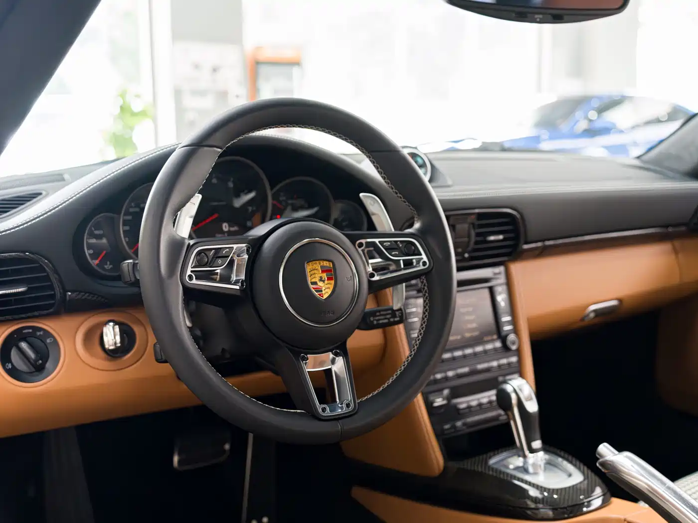Porsche 911 2010 Carrera 4 3.6L фото 3