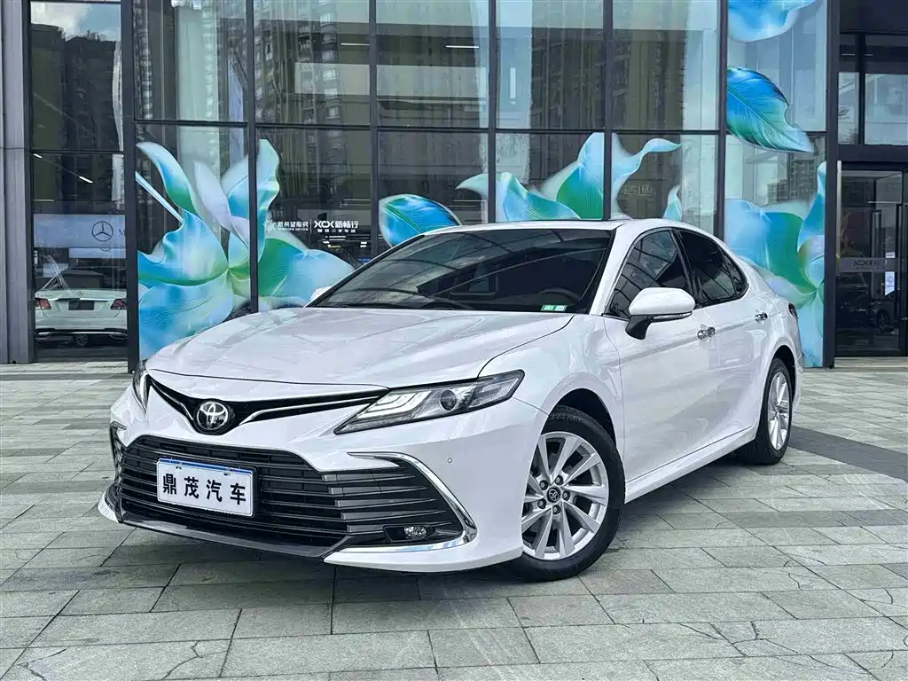 Toyota Camry 2021 2.0G Luxury Edition