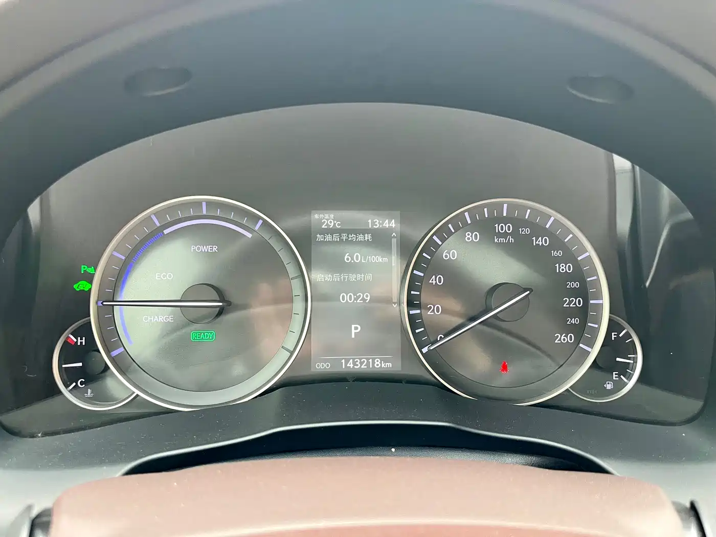 Lexus ES 2015 300h Comfort Edition фото 15