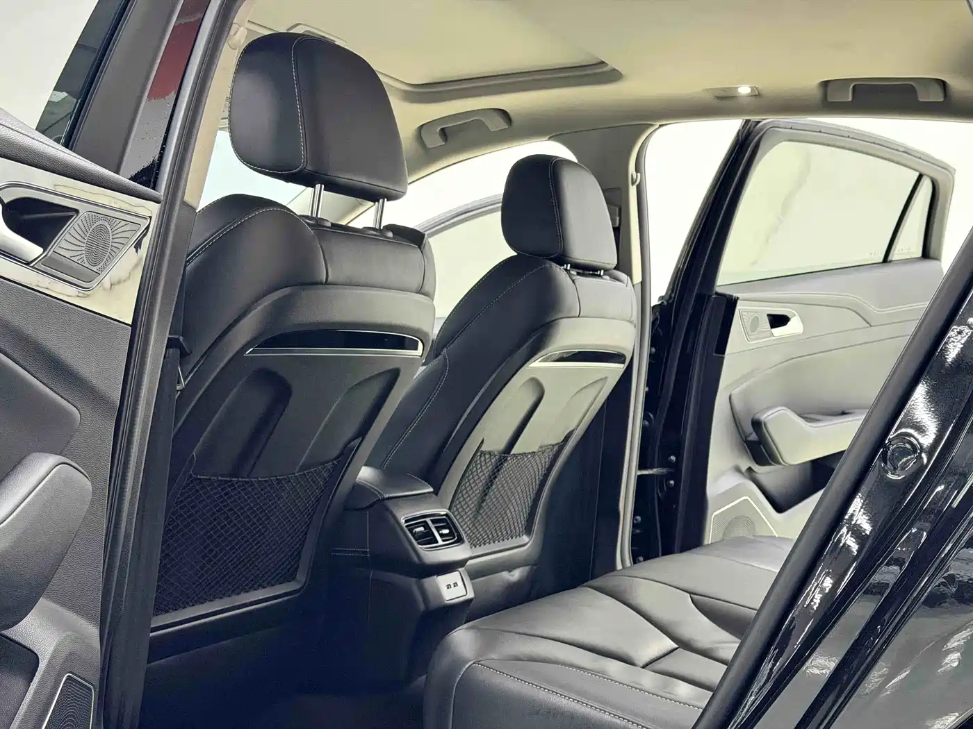 Hongqi H5 2019 30TD Style Edition фото 6