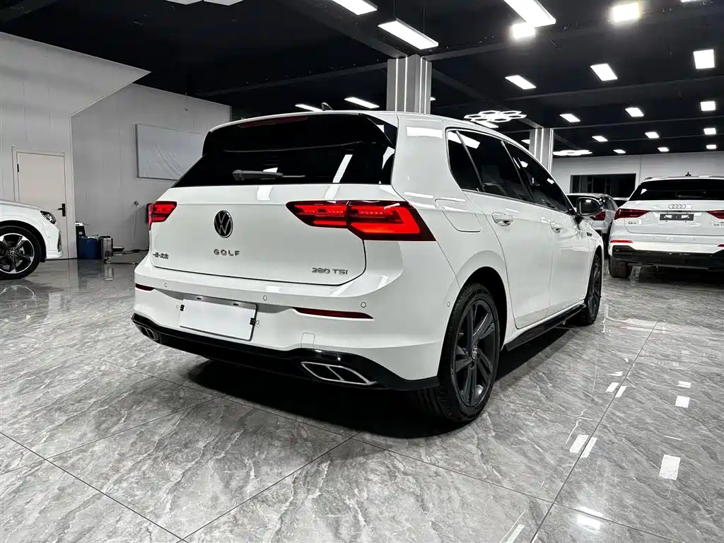 Volkswagen Golf 2023 Facelift 280TSI DSG R-Line Lite фото 6