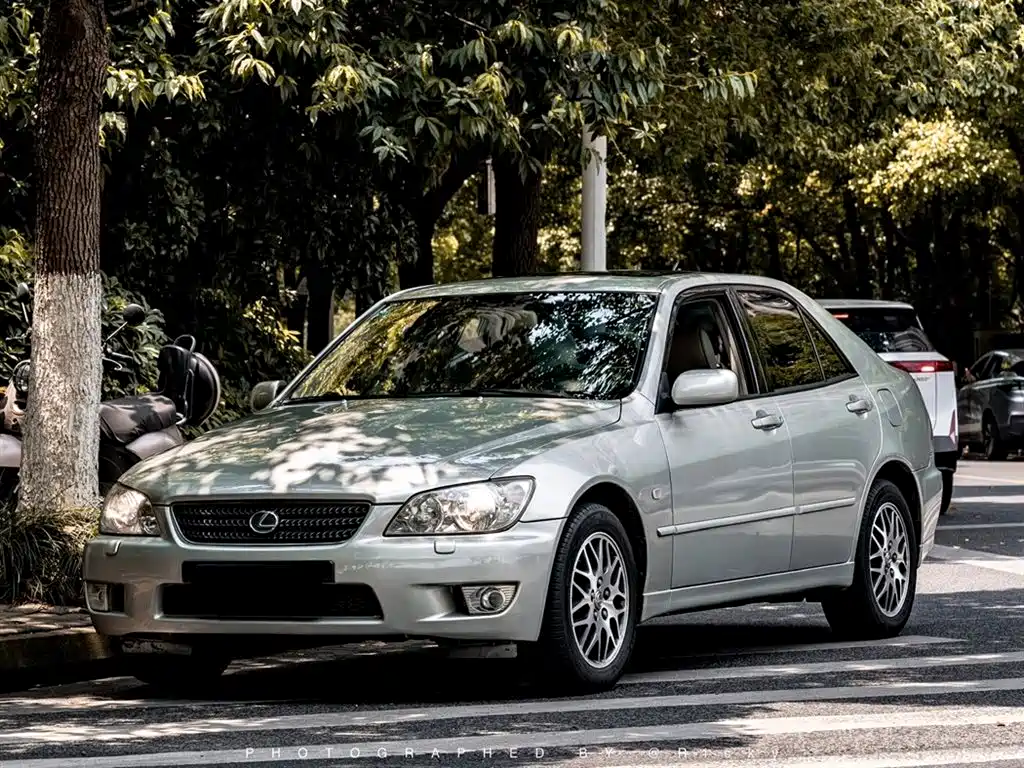 Lexus IS 2004 200