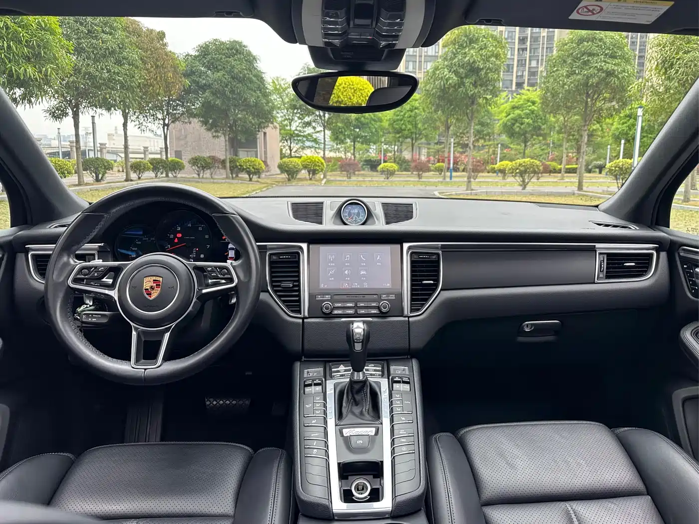 Porsche Macan 2017 Macan 2.0T фото 11