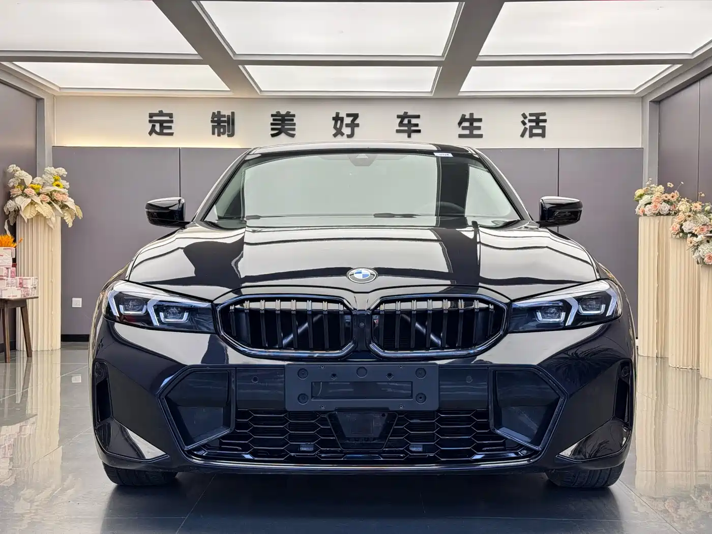 BMW 3 Series 2025 330Li M Sport Night Edition фото 2
