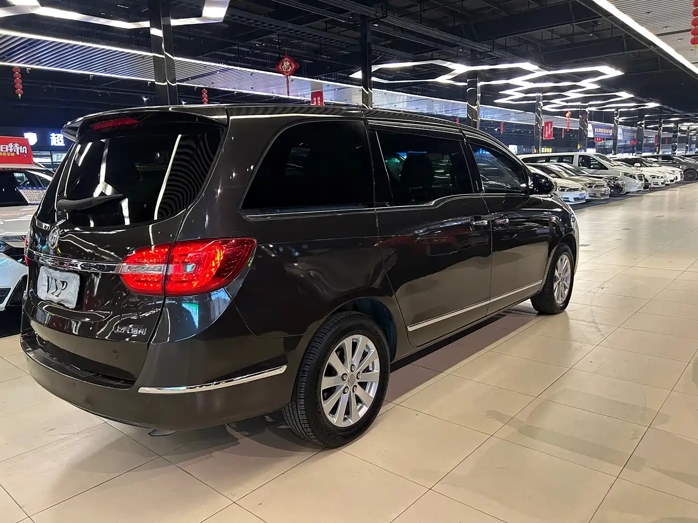 Buick GL8 2017 25S Premium Model China V фото 12