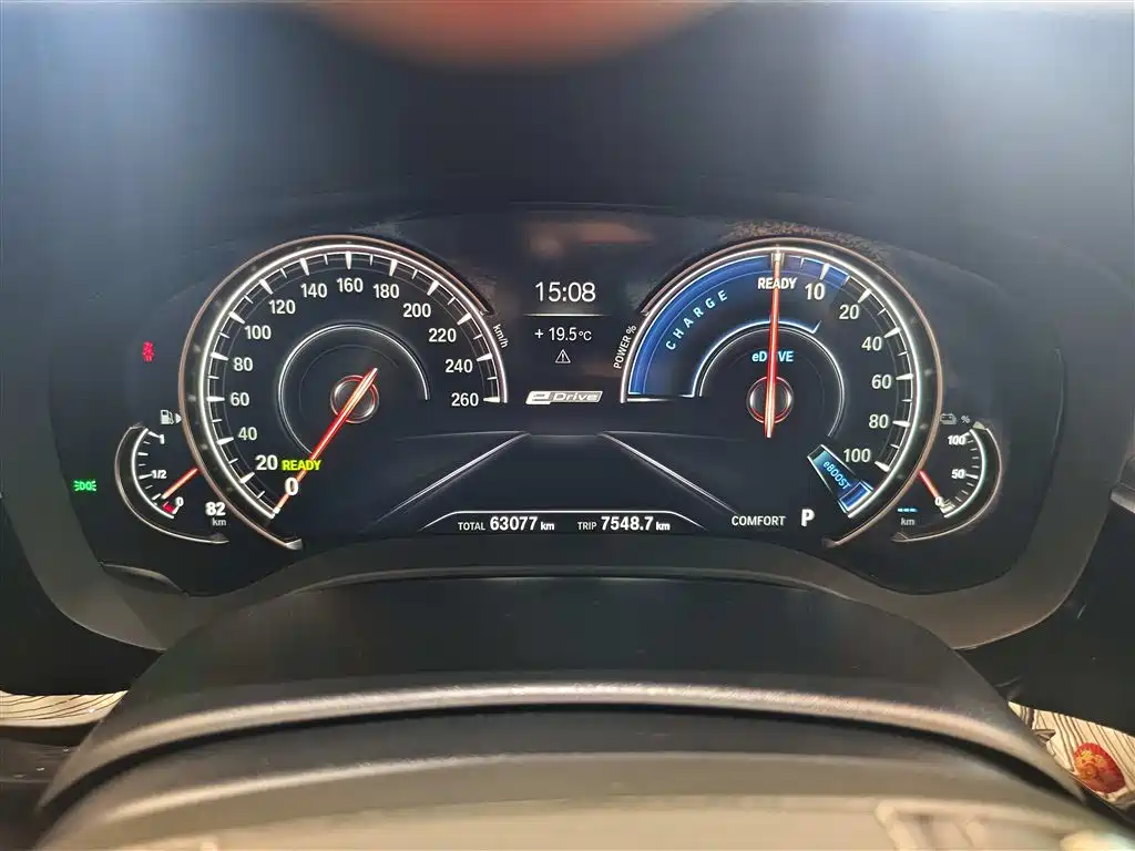 BMW 5 Series New Energy 2018 530Le Luxury Package фото 17
