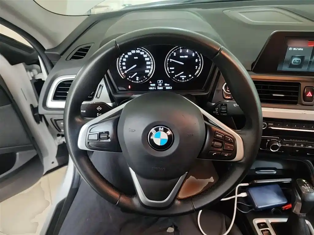 BMW 1 Series 2018 118i Fashion Edition фото 11