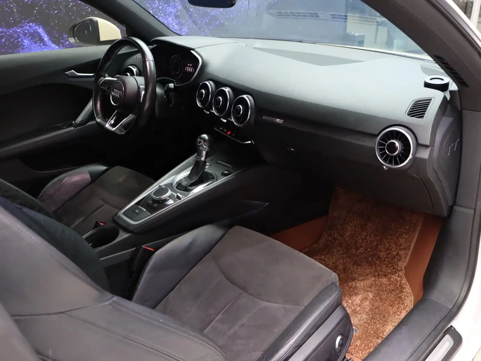 Photo 17 - Audi TT