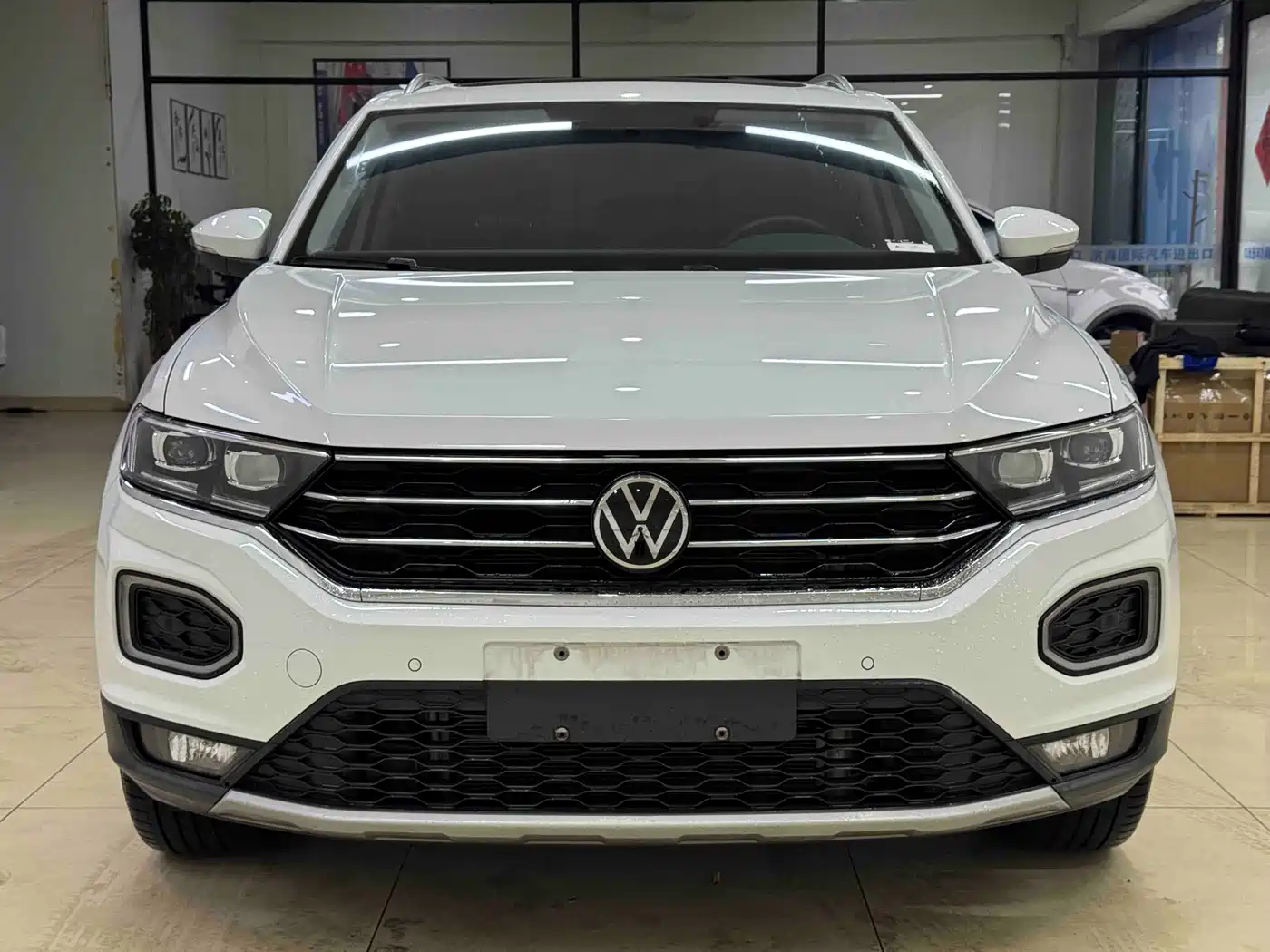 Volkswagen T-ROC 2022 280TSI DSG 2WD Comfort PLUS фото 2