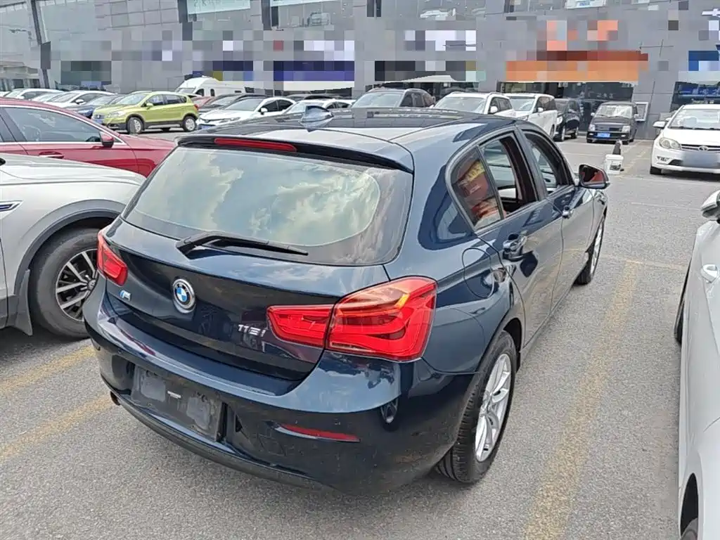 BMW 1 Series (Import) 2016 118i Leading фото 7