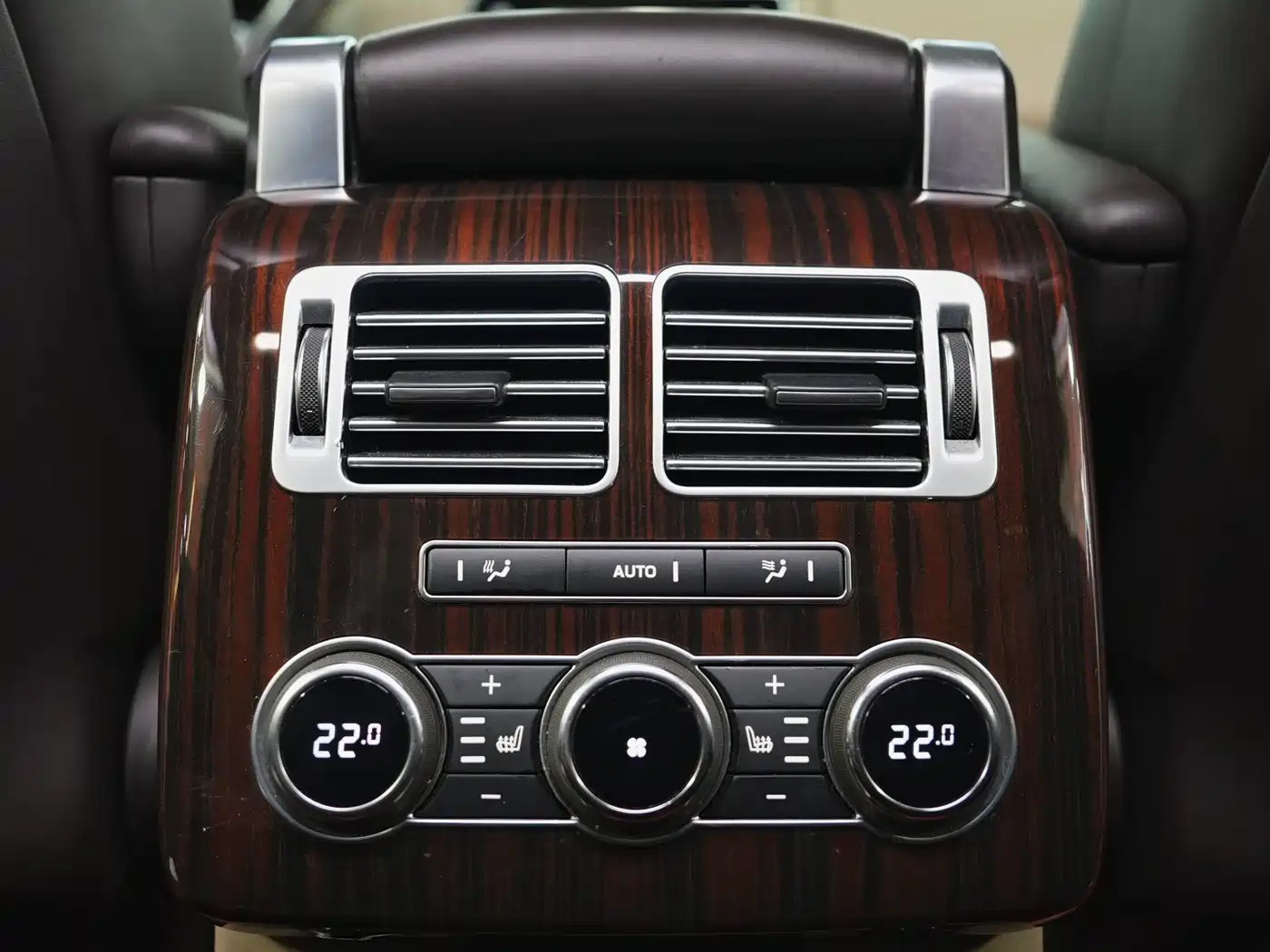 Land Rover Range Rover 2015 3.0 SC V6 Vogue фото 20
