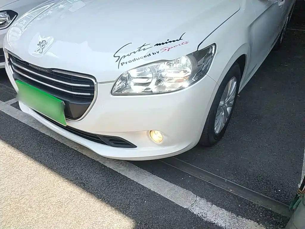 Peugeot 301 2014 2014 1.6L Automatic Luxury Edition