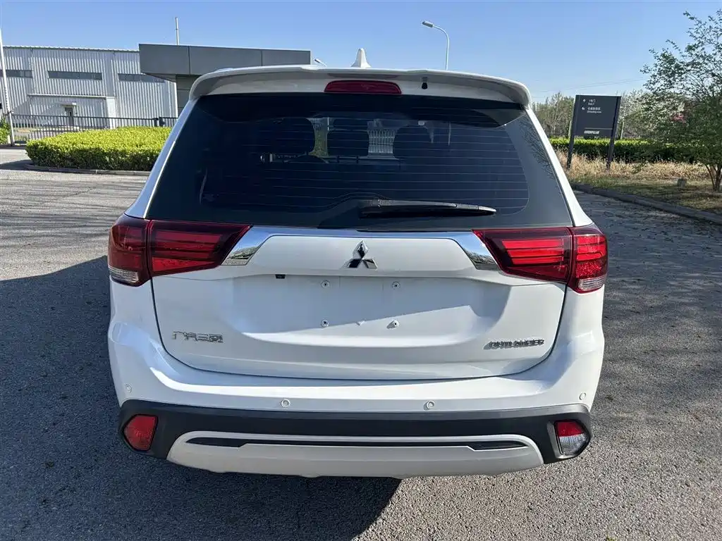 Mitsubishi Outlander 2019 2.0L 2WD Enjoy Edition 5-seater China V фото 4