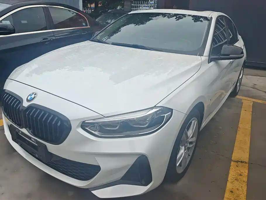 BMW 1 Series 2023 120i M Sport Shadow Edition