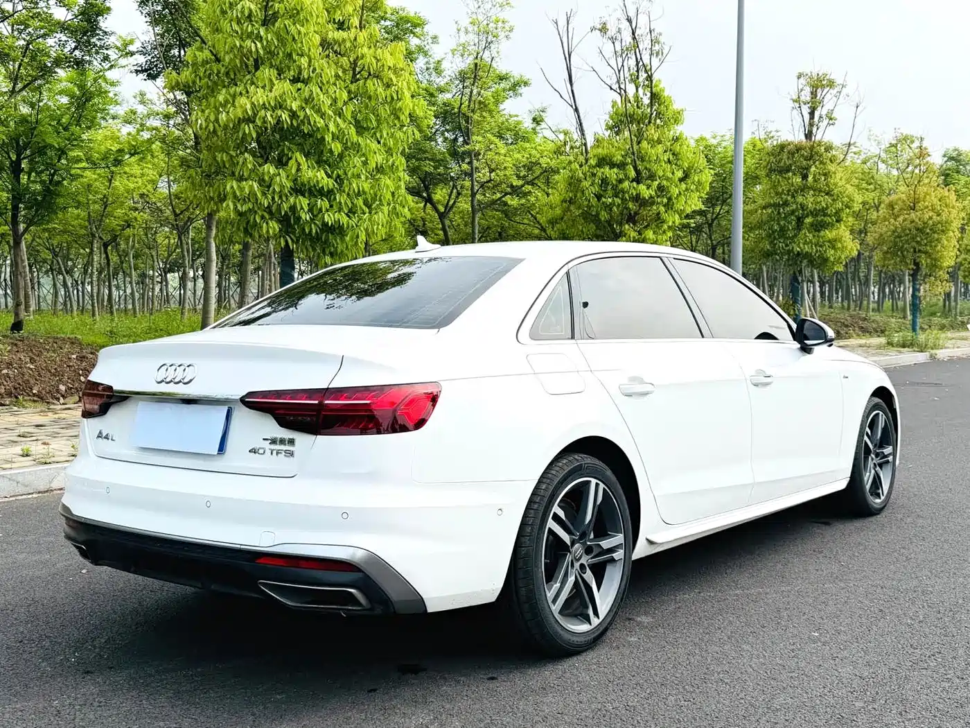 Audi A4L 2020 40 TFSI Fashion Dynamic Edition фото 11