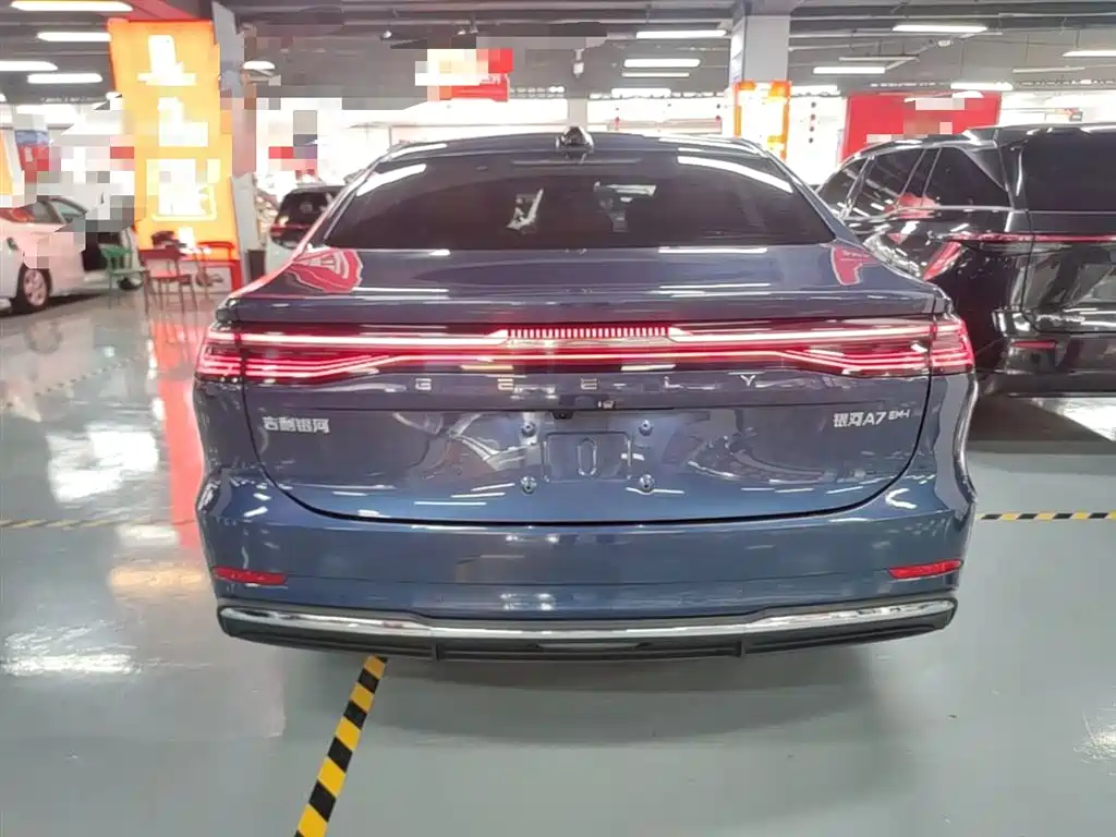 Geely Galaxy Galaxy A7 2025 EM-i фото 6