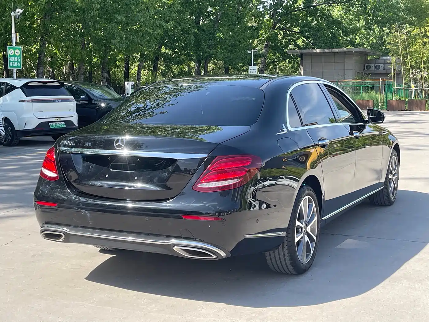 Mercedes-Benz E-Class 2018 E 200 L фото 6
