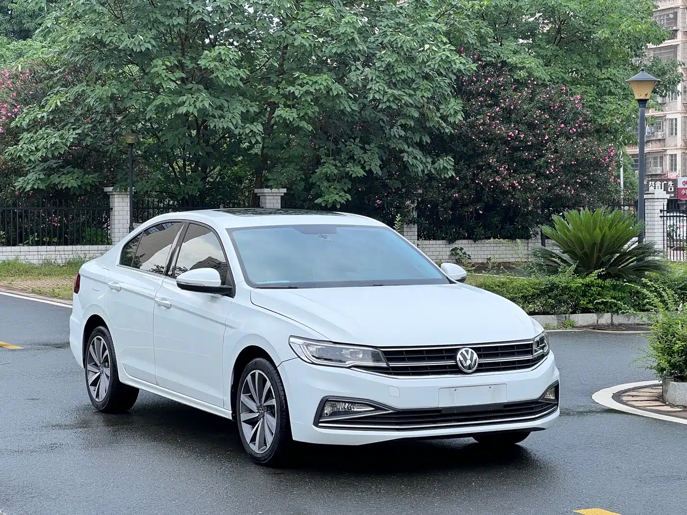 Volkswagen Bora 2021 1.5L Automatic 30th Anniversary Edition фото 3