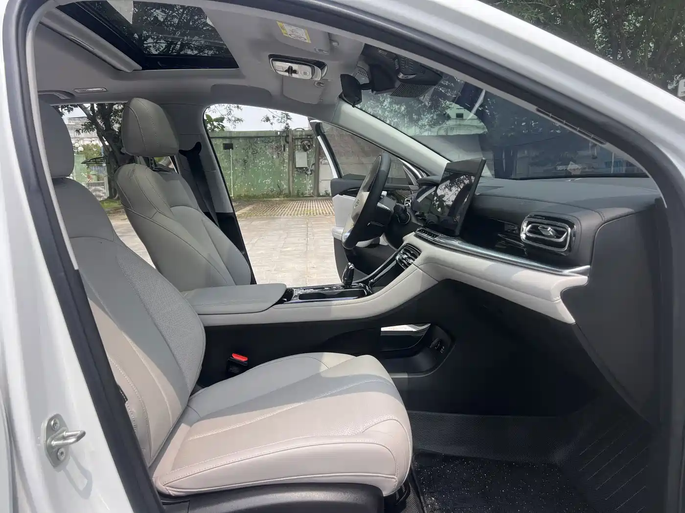 Geely Emgrand 2026 2026 Model Fifth Generation 1.5T Light Chaser Edition