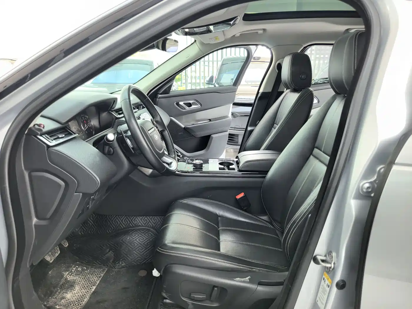 Land Rover Range Rover Velar 2018 P300 S фото 7
