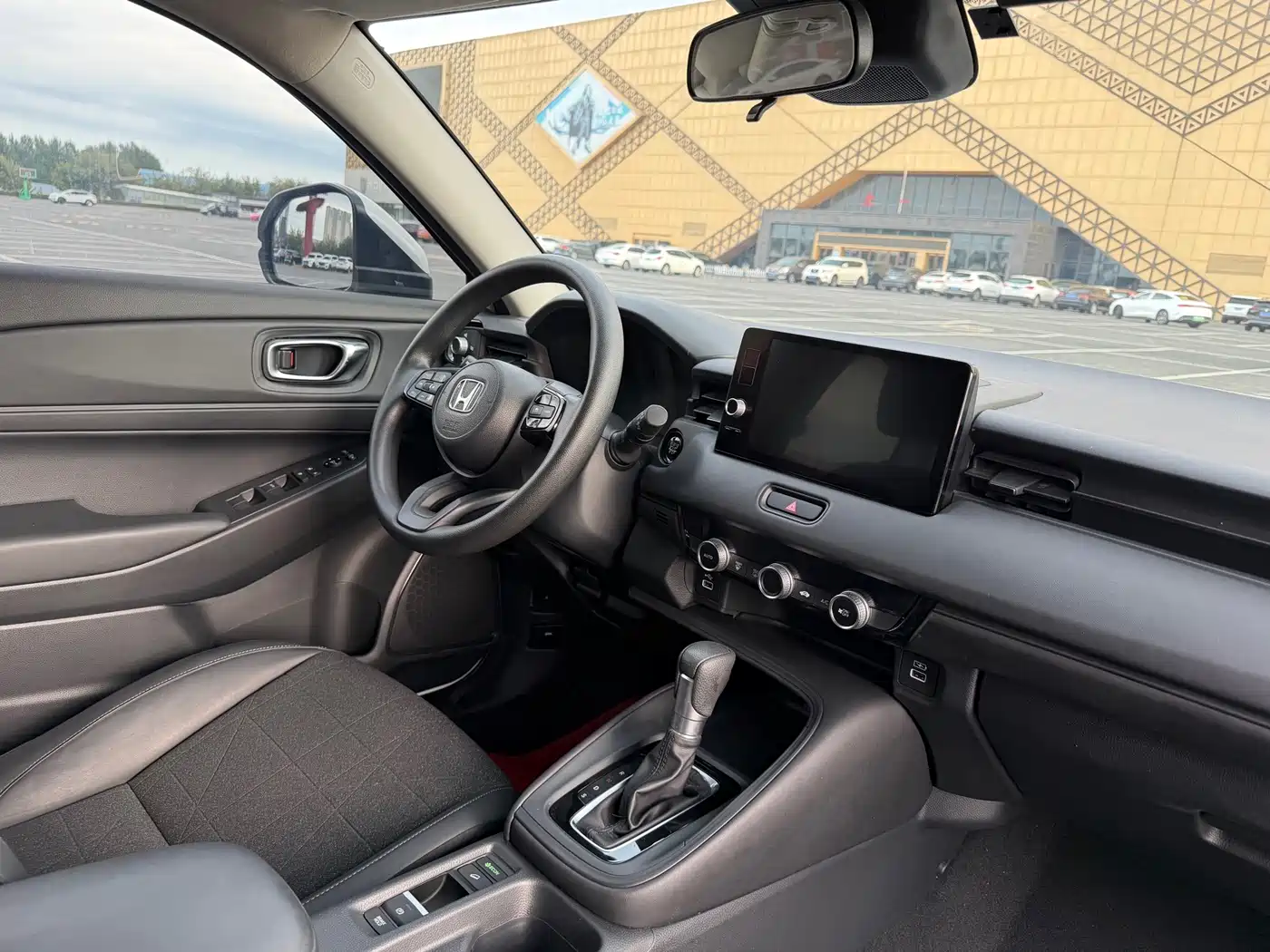 Photo 16 - Honda Vezel