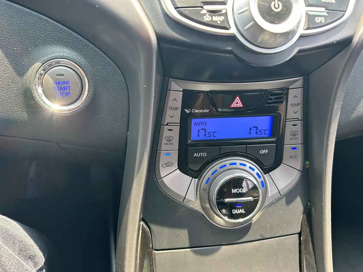 Hyundai Langdong 2013 1.6L Automatic Premium фото 17