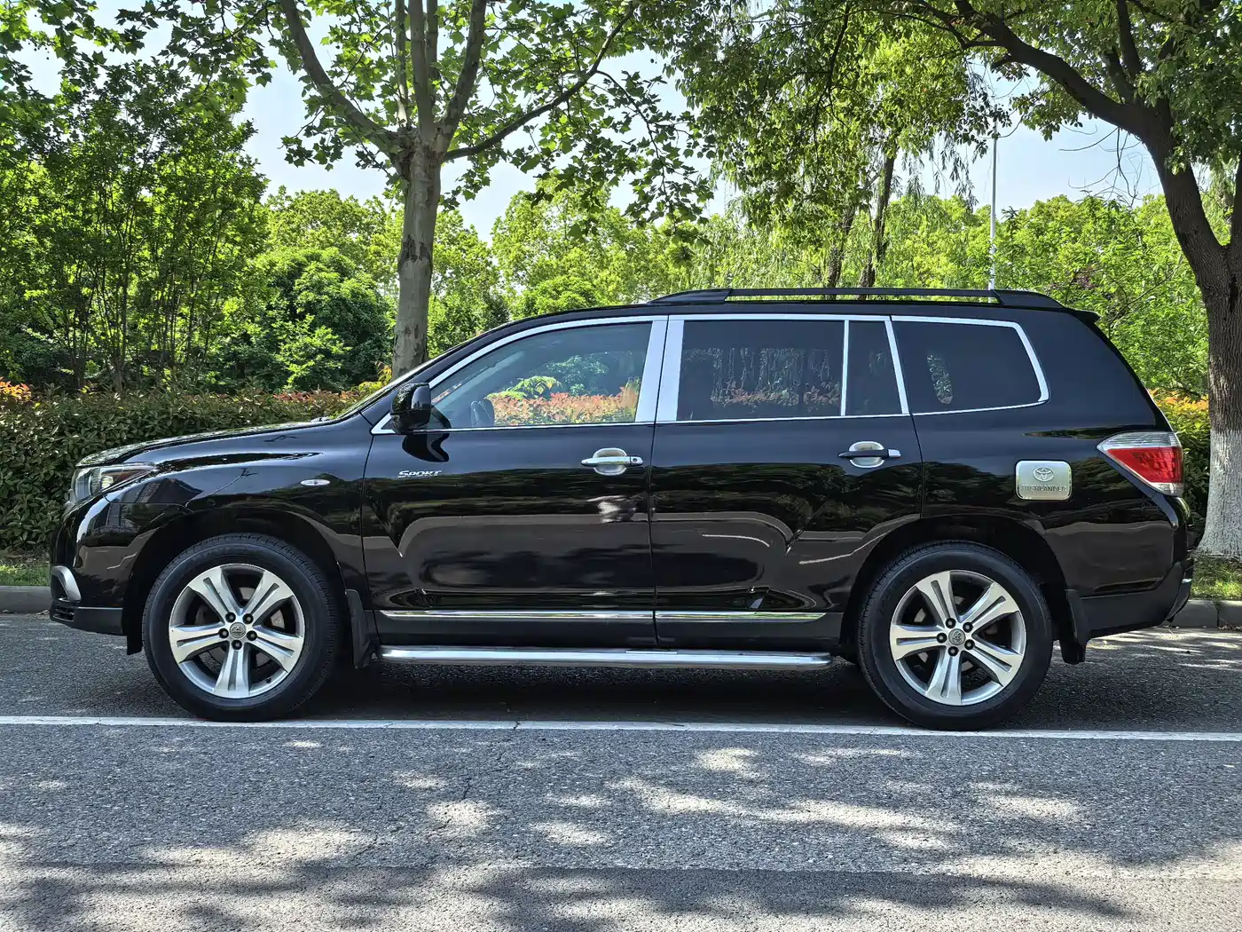 Toyota Highlander 2012 2.7L 2WD 7-Seater Luxury Edition фото 5