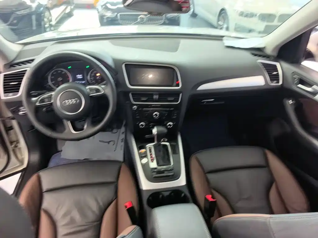 Audi Q5 2018 2017 Plus 40 TFSI Technology