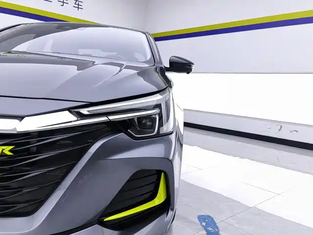 Roewe i6 MAX 2020 Model 300TGI Automatic Cool & Smart Edition — фото 5