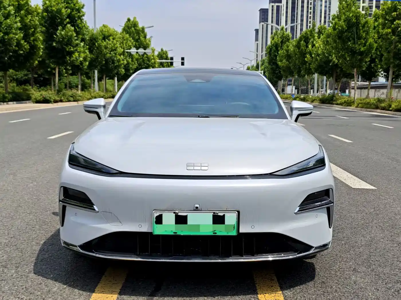 Geely Galaxy Galaxy Xingyao 8 2025 130km EM-i Premium Edition фото 2