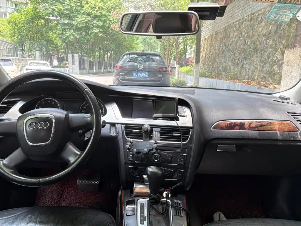Audi A4L 2011 2010 2.0 TFSI Comfort