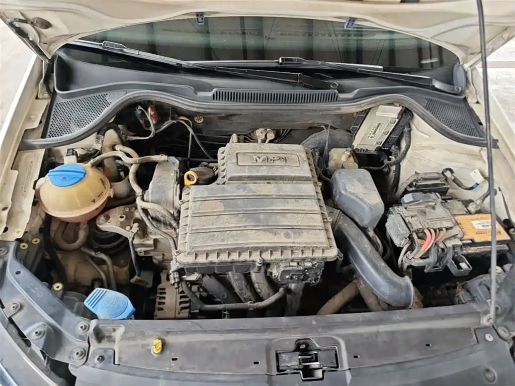Volkswagen Polo 2016 1.4L Automatic Trend фото 20