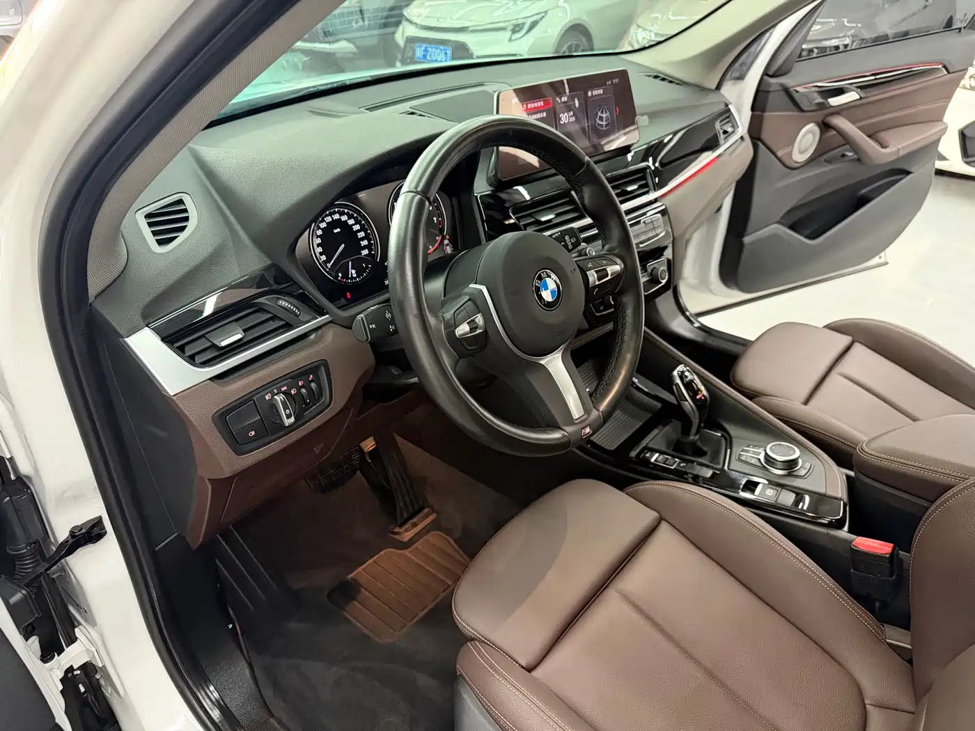 BMW X1 2022 sDrive20Li Premium фото 7