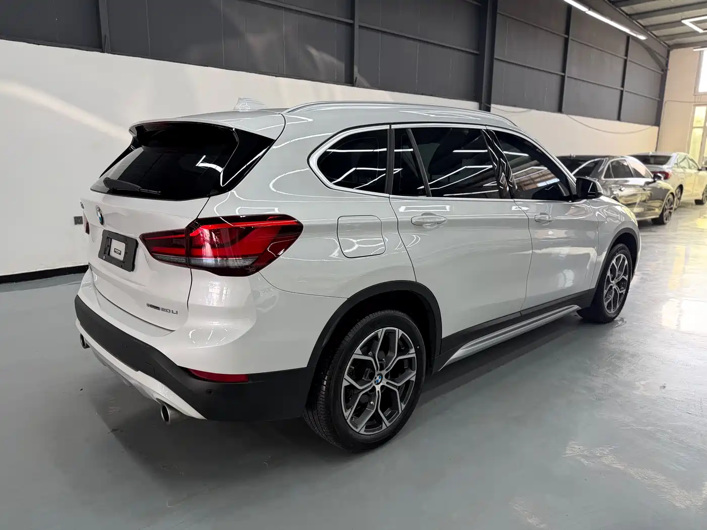 BMW X1 2022 sDrive20Li Premium фото 4