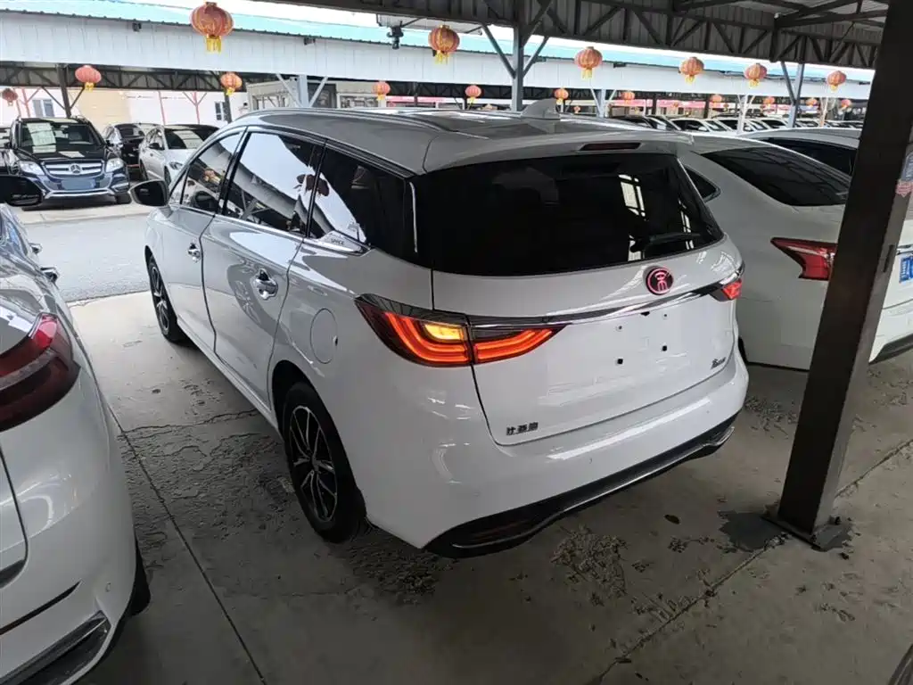BYD Song MAX 2017 1.5T Auto Smart Elite 7-Seater фото 5