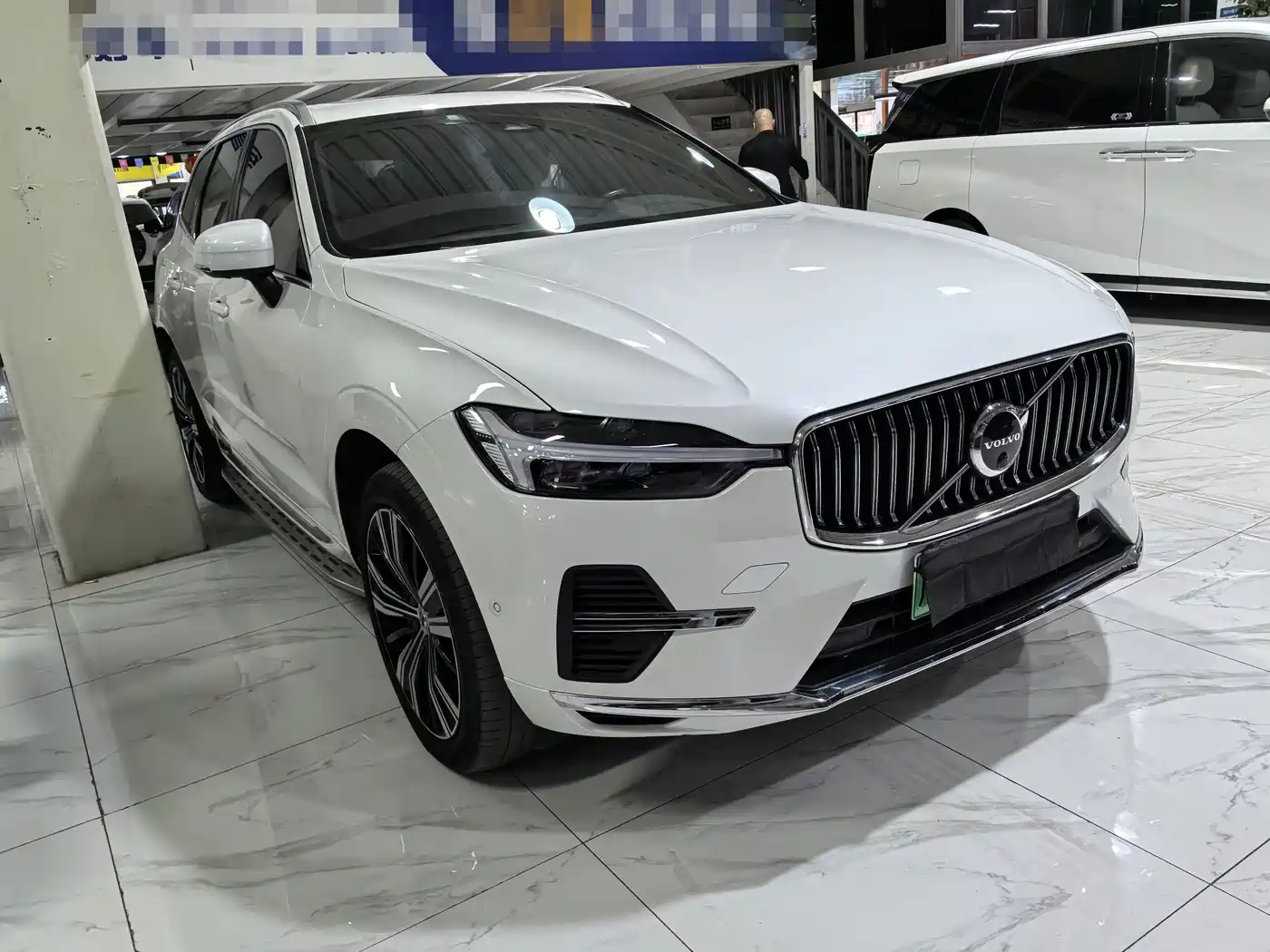 VOLVO XC60 PLUG IN HYBRID