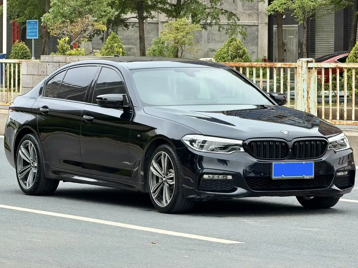 BMW 5 Series 2018 Facelift 530Li Exclusive M Sport Package фото 3