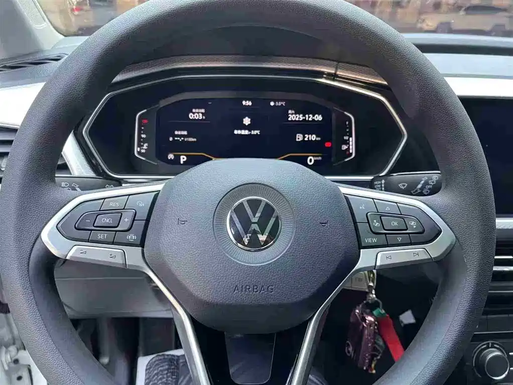 Volkswagen Tanying 2021 1.5L Automatic Smart Connect Edition фото 13