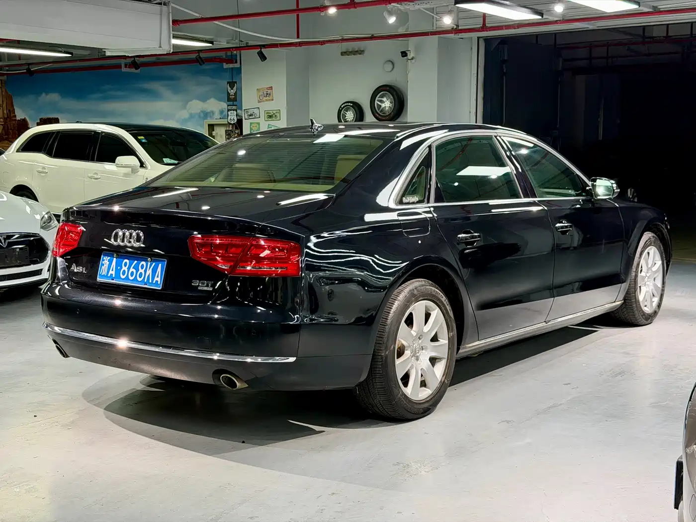 Фото 7 - Audi A8