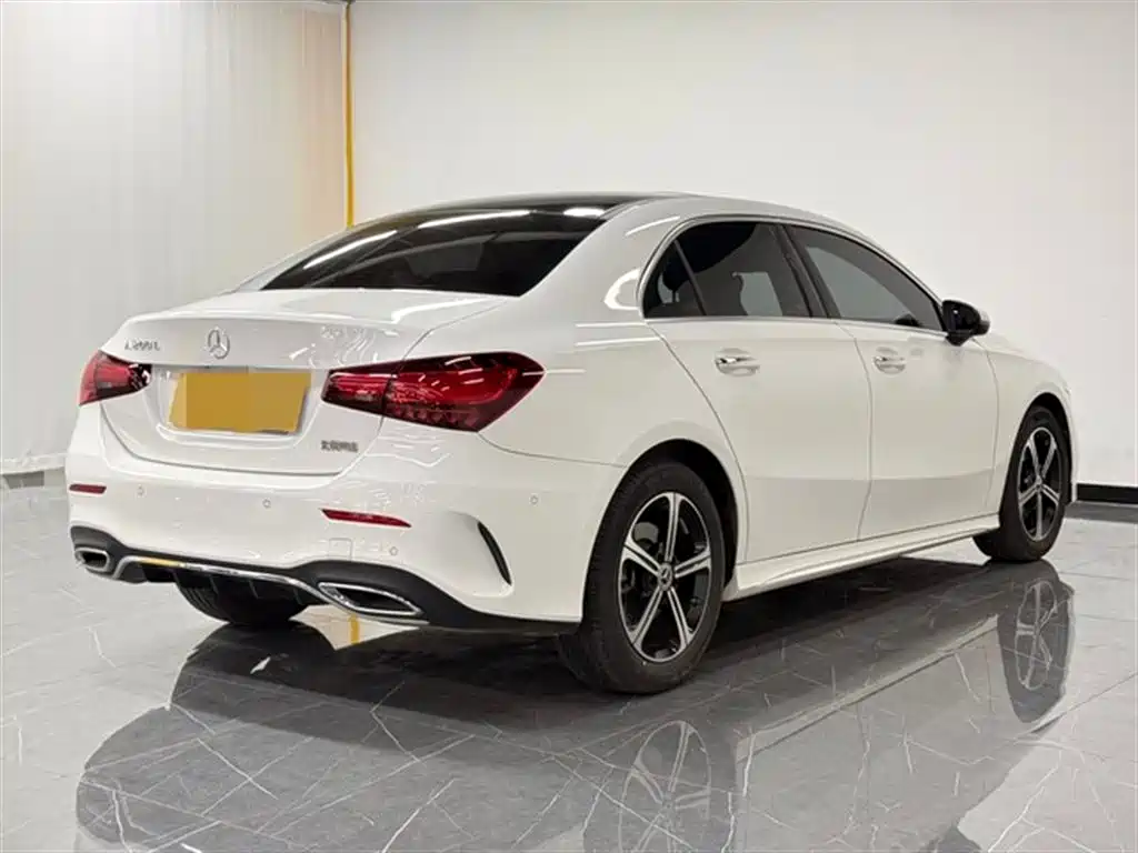 MERCEDES-BENZ A CLASS