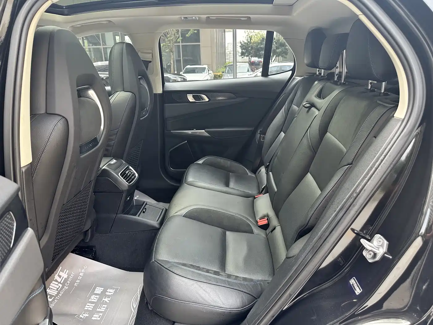 Lynk & Co 01 EM-P 2018 1.5T PHEV Power China V фото 11