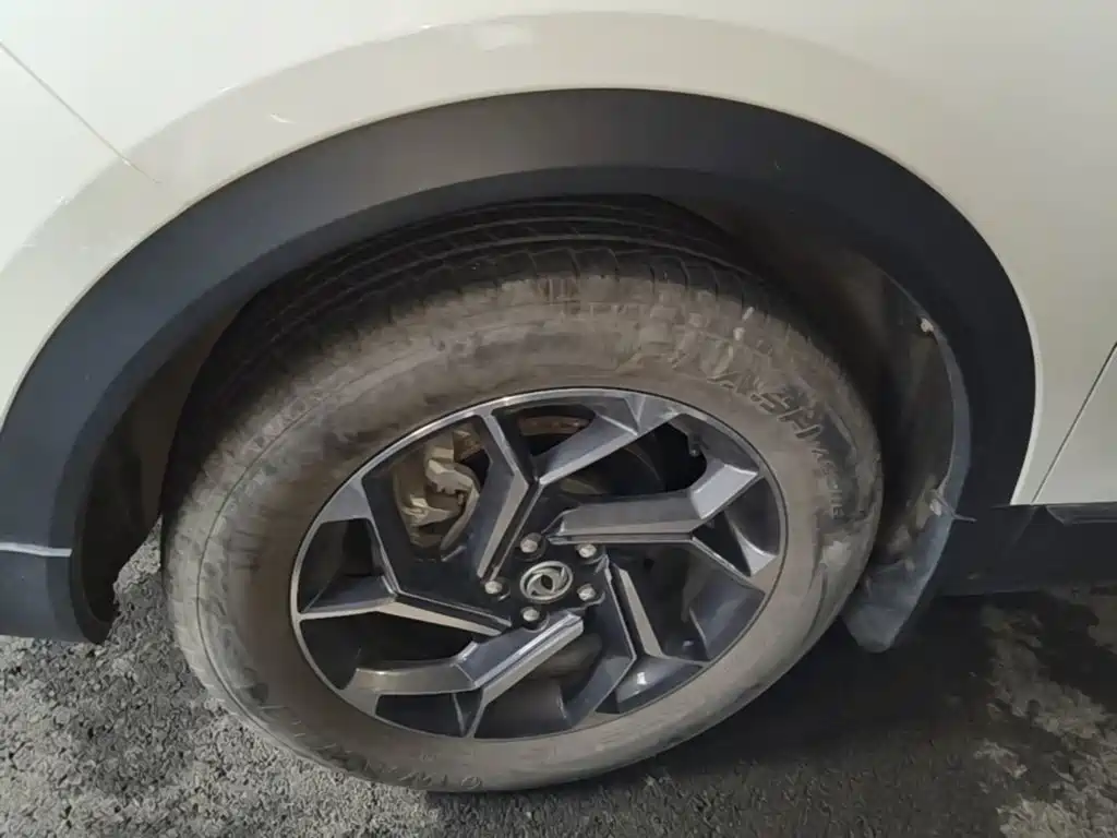 Dongfeng Aeolus Dongfeng Fengshen AX7 2019 2019 1.6T Auto AI Navigation Type China V